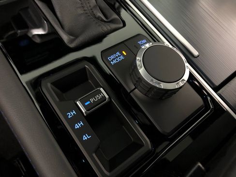 New 2026 Toyota Tundra Platinum image 18