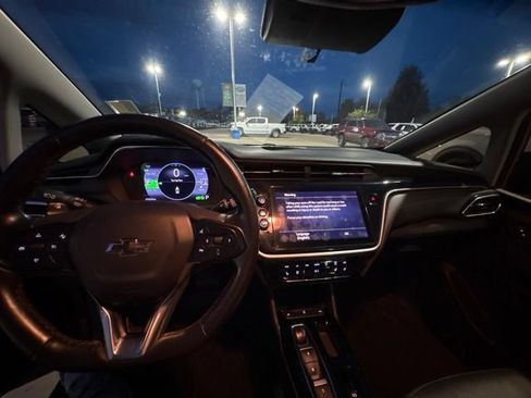 Certified 2022 Chevrolet Bolt LT FWD image 11