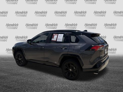 Used 2022 Toyota RAV4 XSE AWD/4WD image 8
