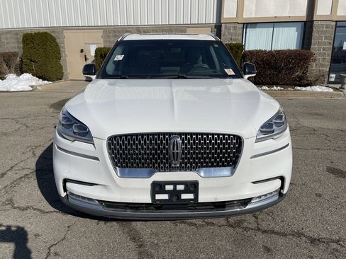 Used 2020 Lincoln Aviator Reserve w/ Equipment Group 202A image 9