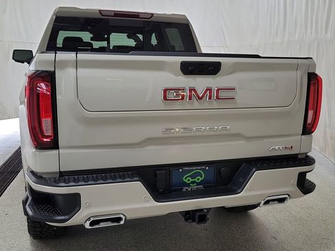 Certified 2026 GMC Sierra 1500 AT4 w/ AT4 Premium Package AWD/4WD image 4