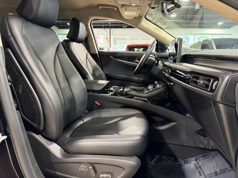 Used 2023 Lincoln Nautilus AWD w/ Premium Package image 8
