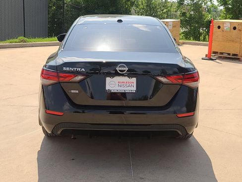 Certified 2025 Nissan Sentra SV image 3