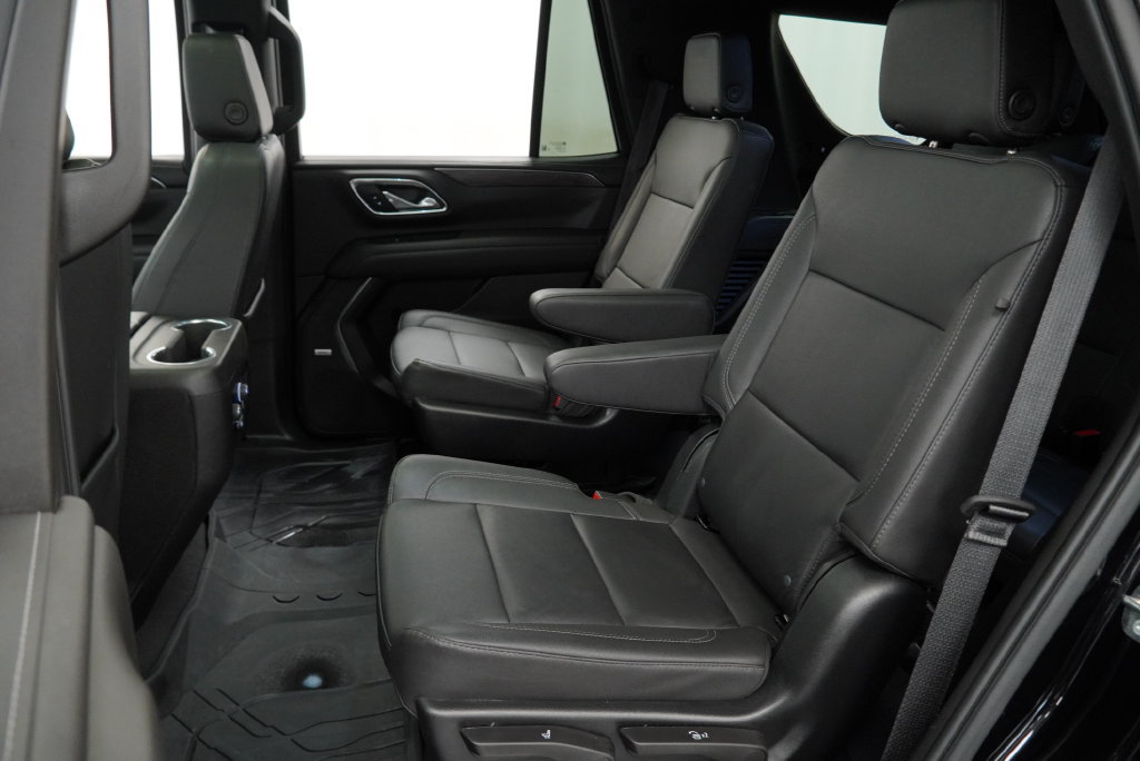 Certified 2023 Chevrolet Tahoe Z71 w/ Luxury Package AWD/4WD image 13