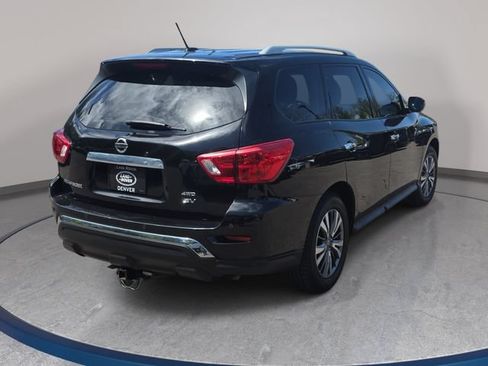 Used 2018 Nissan Pathfinder SV AWD/4WD image 6