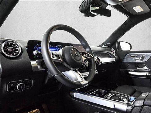 Certified 2025 Mercedes-Benz EQB 300 4MATIC w/ Driver Assistance Package image 10