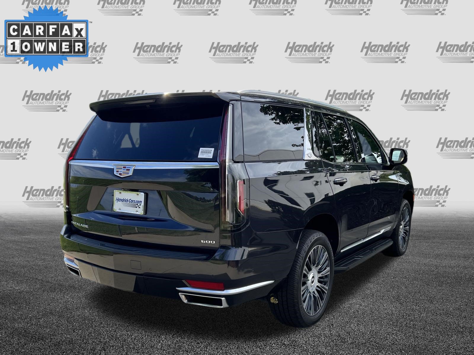 Used 2023 Cadillac Escalade Premium Luxury w/ LPO, Illumination Package AWD/4WD image 9