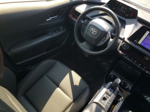 Certified 2024 Toyota Prius Prime FWD image 14