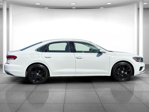Used 2021 Volkswagen Passat 2.0T SE FWD image 8