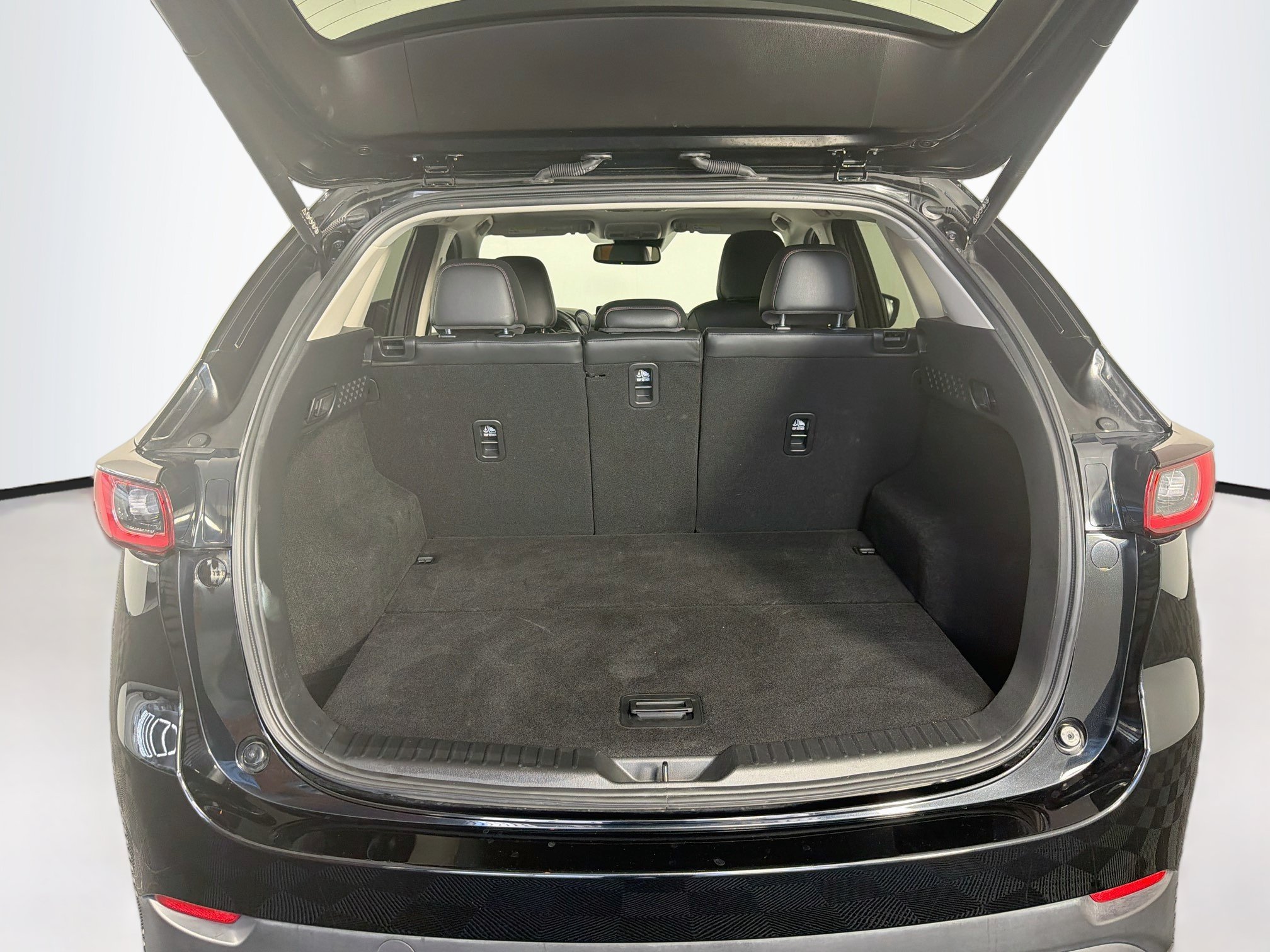 Used 2025 MAZDA CX-5 Carbon Edition AWD/4WD image 31