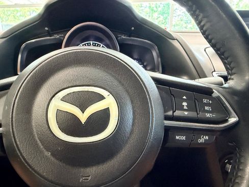 Used 2018 MAZDA MAZDA3 Grand Touring w/ Premium Equipment Package FWD image 32
