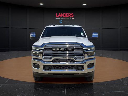 New 2026 RAM 2500 Laramie w/ Towing Technology Group AWD/4WD image 4