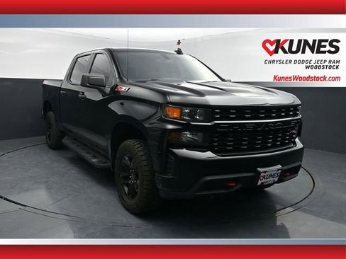Used 2021 Chevrolet Silverado 1500 Custom Trail Boss w/ Midnight Edition AWD/4WD image 1