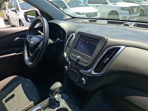 Used 2024 Chevrolet Equinox LT FWD image 12