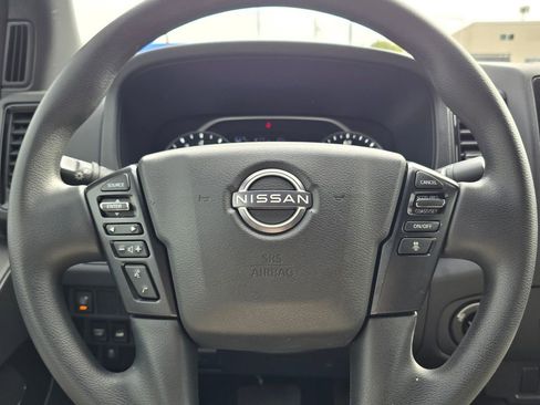 Used 2023 Nissan Frontier SV w/ Midnight Edition Package image 26