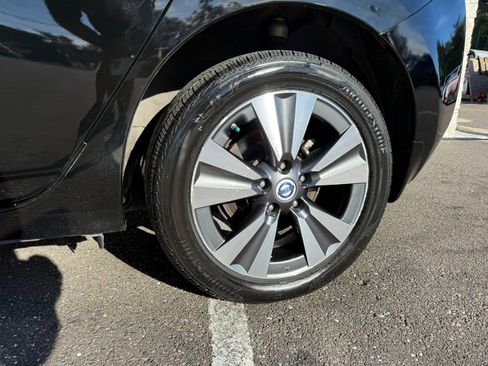 Used 2013 Nissan Leaf SL w/ Premium Pkg image 7