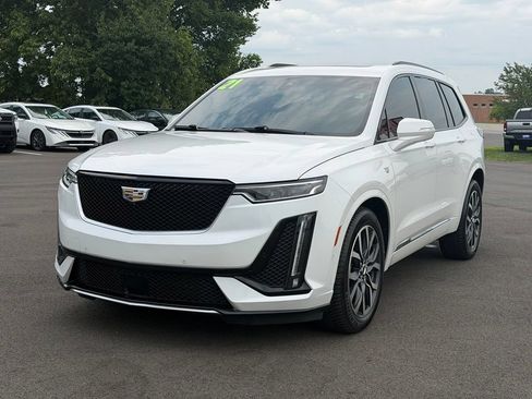 Used 2021 Cadillac XT6 Sport AWD/4WD image 2