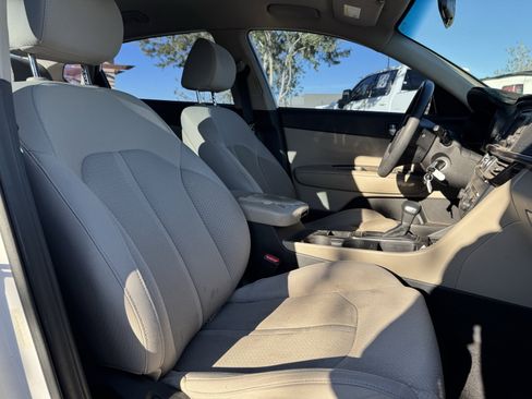 Used 2016 Kia Optima LX image 13