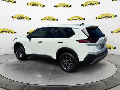 Used 2023 Nissan Rogue S FWD image 3