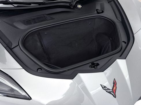 Used 2022 Chevrolet Corvette Stingray Premium Cpe w/ Z51 Performance Package RWD image 13