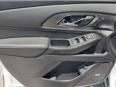 Used 2023 Chevrolet Traverse Premier w/ Redline Edition FWD image 18