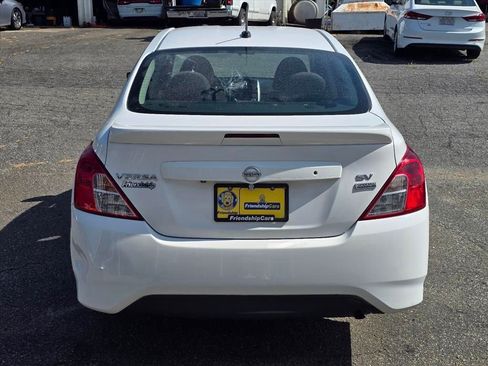Used 2018 Nissan Versa SV w/ SV Special Edition Package FWD image 10