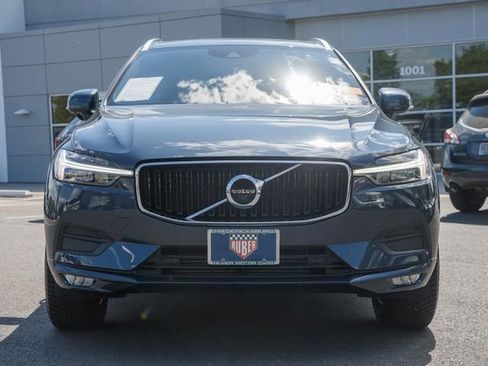 Used 2021 Volvo XC60 T5 Momentum w/ Advanced Package image 2