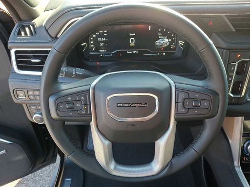 Used 2024 GMC Yukon Denali image 22