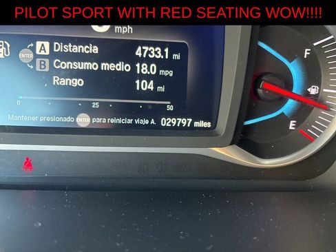 Used 2022 Honda Pilot Sport image 11