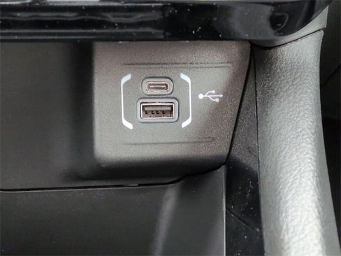 New 2026 Jeep Compass Latitude image 21