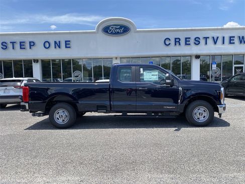 New 2025 Ford F250 XL image 10