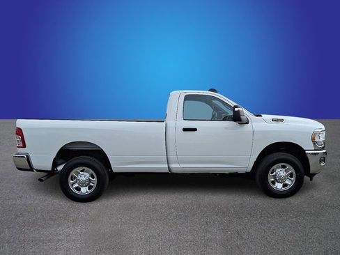 Used 2024 RAM 2500 Tradesman w/ Chrome Appearance Group image 4