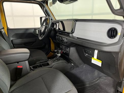 Used 2026 Jeep Wrangler Unlimited Sport AWD/4WD image 45