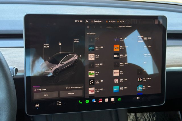 Used 2023 Tesla Model 3 Standard Range RWD image 21