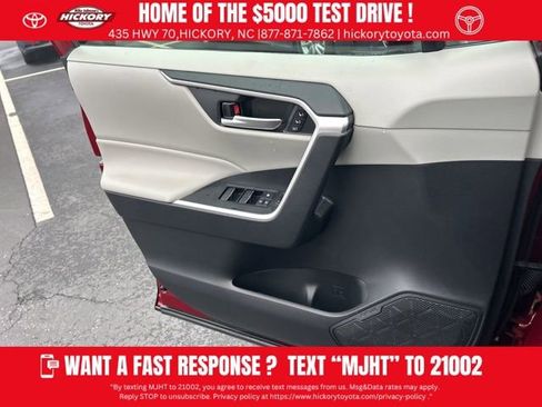 Used 2020 Toyota RAV4 XLE Premium image 29