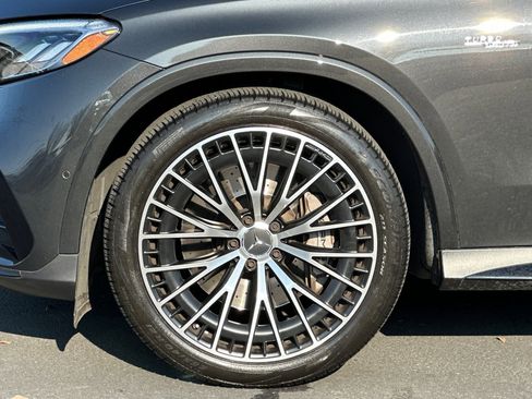Used 2024 Mercedes-Benz GLC 43 AMG 4MATIC image 26