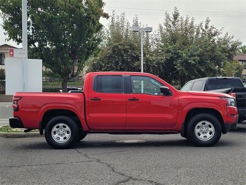 Used 2022 Nissan Frontier S w/ Technology Package image 5