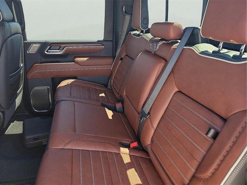 New 2026 GMC Sierra 2500 Denali Ultimate image 13