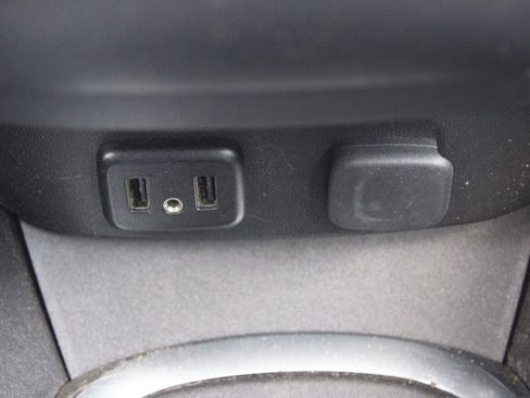 Used 2016 Chevrolet Malibu LT w/ Leather Package image 36