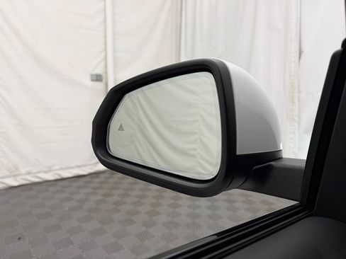 Used 2025 BMW X2 xDrive28i image 16