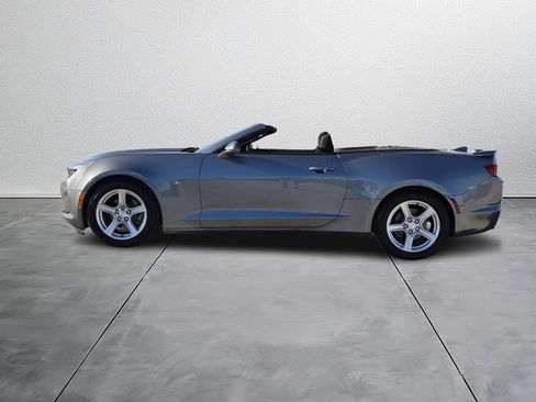 Used 2020 Chevrolet Camaro LT image 3