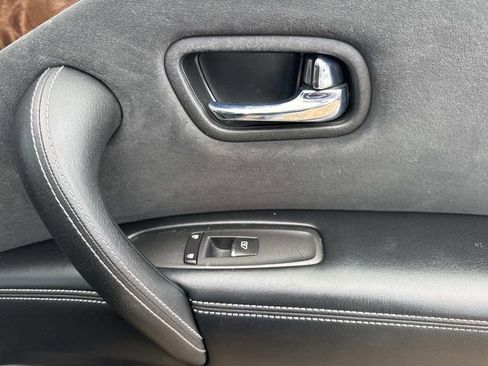 Used 2019 Nissan Armada SV w/ Driver Package RWD image 18