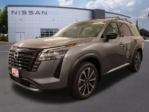 New 2026 Nissan Pathfinder Platinum w/ Cargo Package AWD/4WD image 6