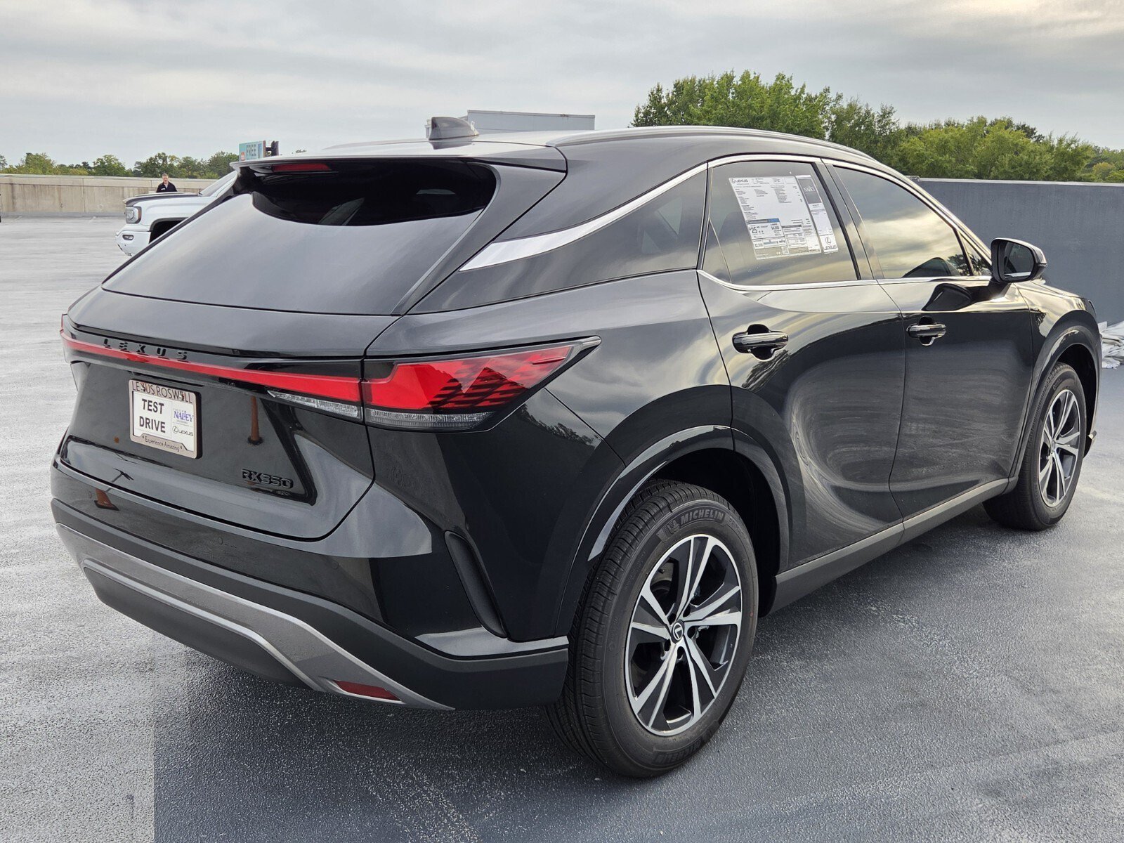New 2026 Lexus RX 350 FWD image 5