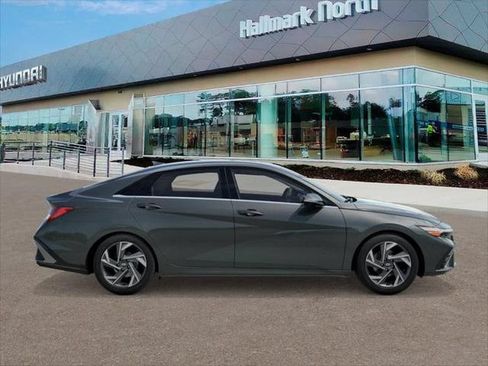 New 2026 Hyundai Elantra Limited FWD image 7