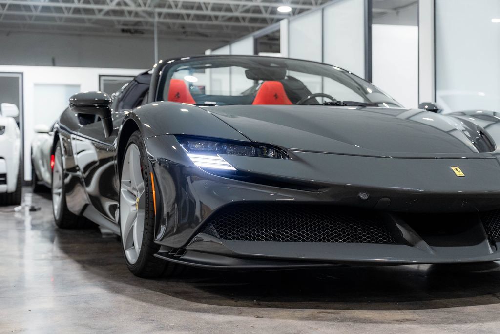 Used 2024 Ferrari SF90 Spider AWD/4WD image 9