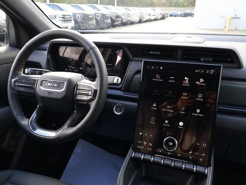 New 2026 GMC Terrain AT4 w/ LPO, Black Badging Package AWD/4WD image 27