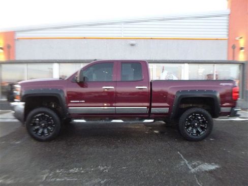 Used 2015 Chevrolet Silverado 2500 LTZ image 2