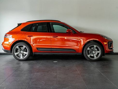 Certified 2024 Porsche Macan AWD/4WD image 6