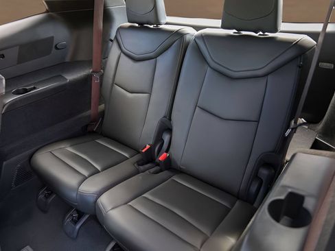 Certified 2025 Cadillac XT6 Premium Luxury FWD image 27